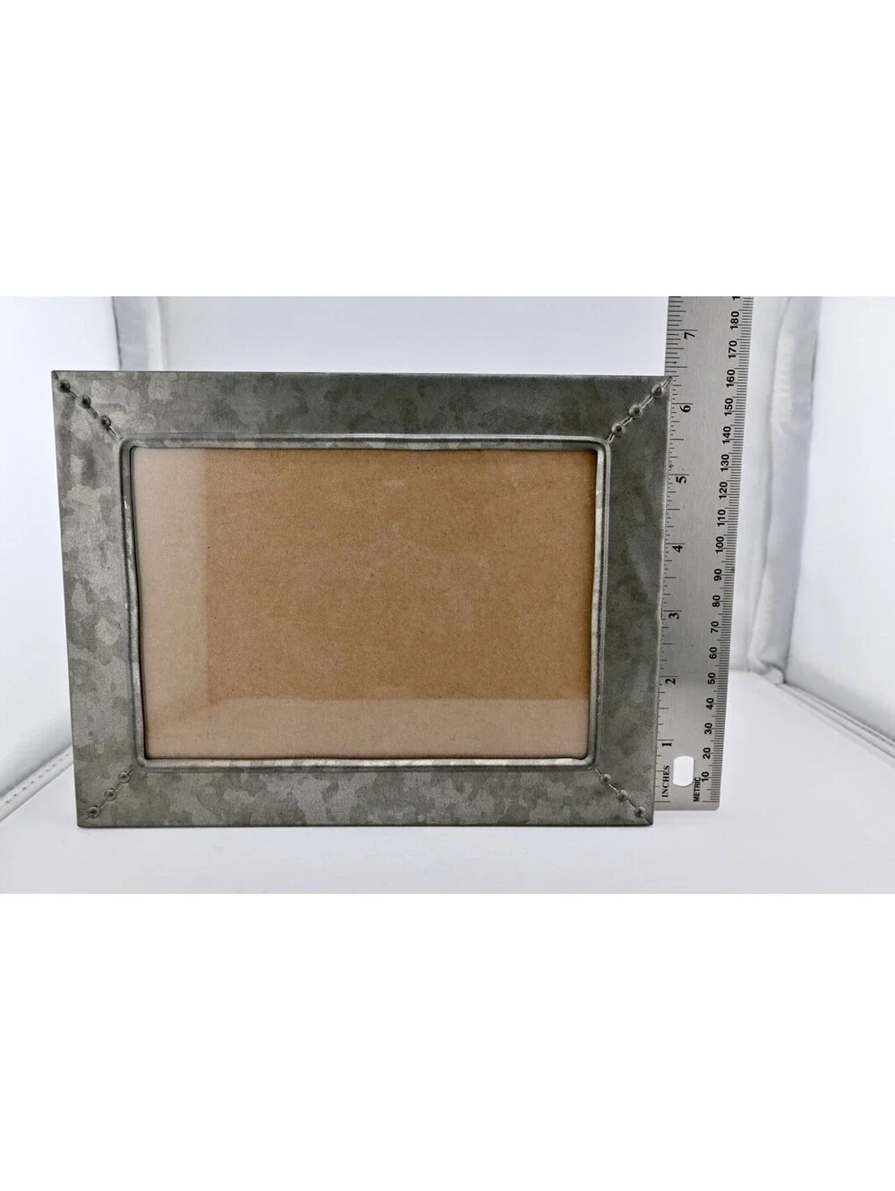 Green Tree Gallery 8.5 By 6.5 Antique Silver Frame With Hanger And Stand